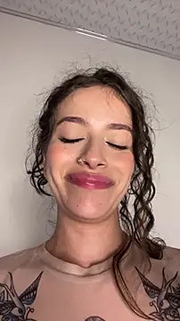 alysa_g_'s cam snapshot