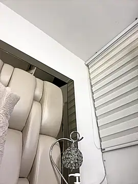 ALISSON_FOXXX1's cam snapshot