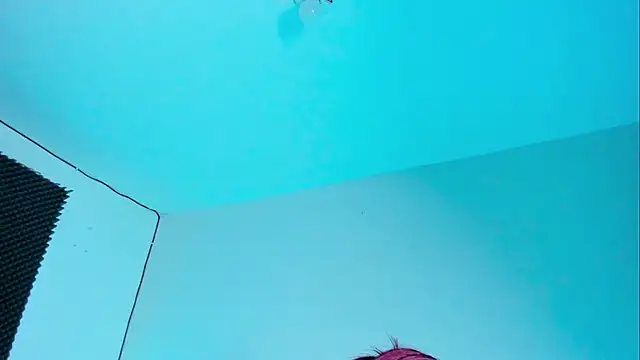 Ellope_'s cam snapshot