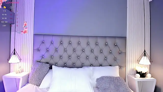 VioletthaRous's cam snapshot