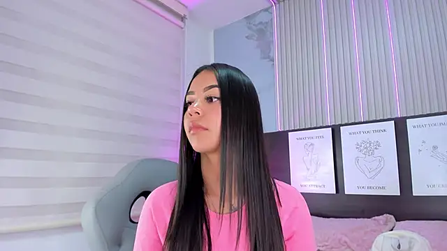 Violet_spencer's cam snapshot