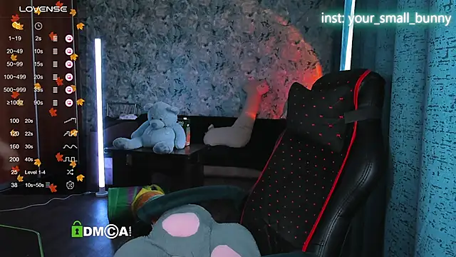 Your_small_bunny's cam snapshot