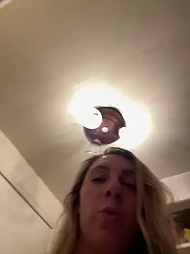 AmberLustXXX's cam snapshot