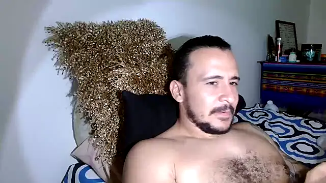 christian_colombian1's cam snapshot