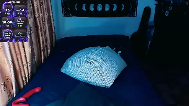 Marieblueeyes live sex cam