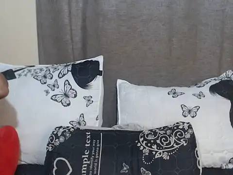 ScarlettNoire's cam snapshot