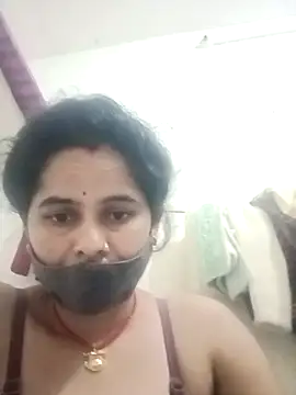 JULEE-740's cam snapshot