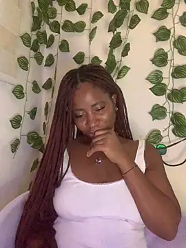 MISSMAYMADMYDAY's cam snapshot