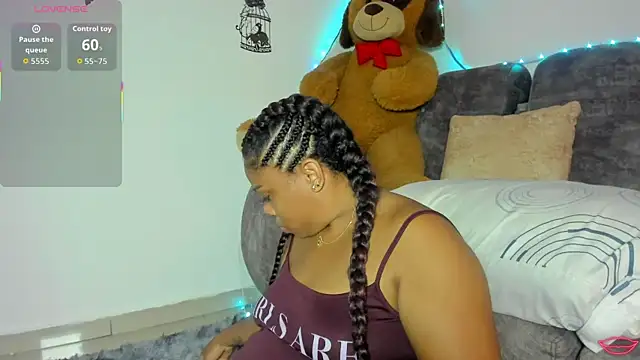 BrianaHazel live sex cam