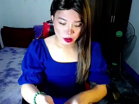 sofiathe1st live sex cam