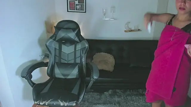 Cherry_Honey_'s cam snapshot