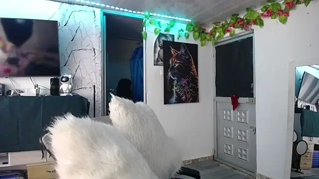 Samara_Homescapes's cam snapshot