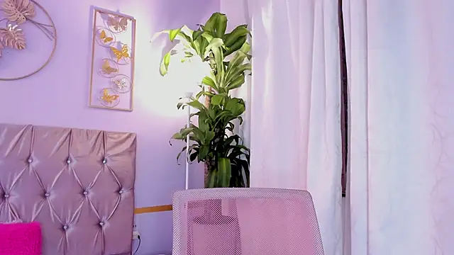 Sharktitiare_'s cam snapshot