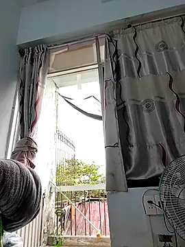 simsim-00's cam snapshot