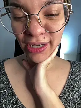 Zyrella's cam snapshot