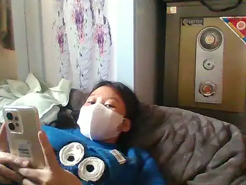 Mainay0033's cam snapshot