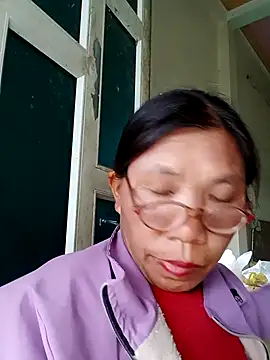 bella-la's cam snapshot