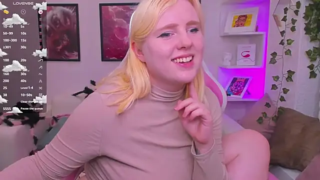 art_lovee's cam snapshot