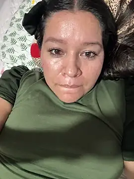 Lovelipsbig's cam snapshot