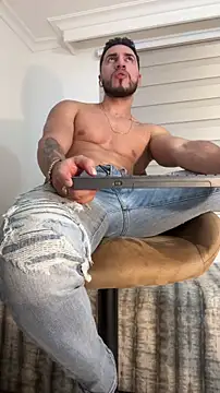 Thiago_Hill live sex cam