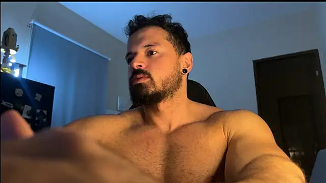 Lucasfit24 live sex cam