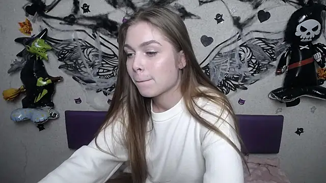 LaraPika's cam snapshot