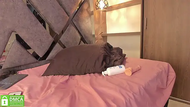 Kiara_velvet__'s cam snapshot