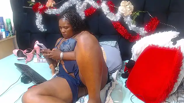 TaurusClitCake's cam snapshot