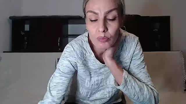 AshlineKatte's cam snapshot