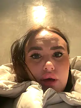 KiraSunshine's cam snapshot