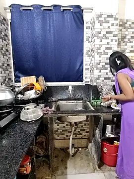 priya_26's cam snapshot