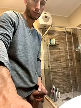 Gionnytav's cam snapshot