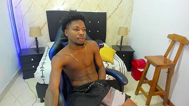 maikol_monstercock's cam snapshot