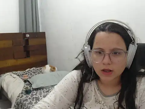 isanhaiaka's cam snapshot