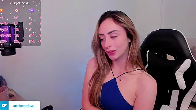 Anthonelaa_444's cam snapshot