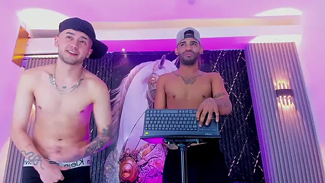 Dominic_Max_'s cam snapshot