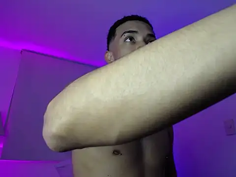 eross_chipre_'s cam snapshot