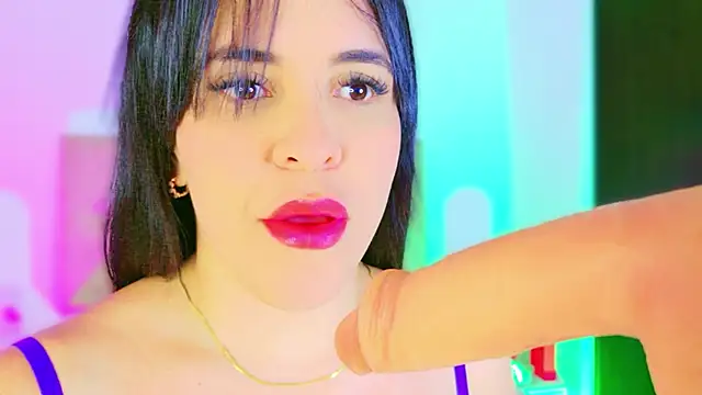 CharlootteEvans's cam snapshot