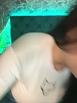 Megaan__More's cam snapshot