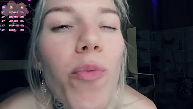 DianeHonnette's cam snapshot