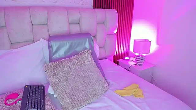 SophiaWylde's cam snapshot