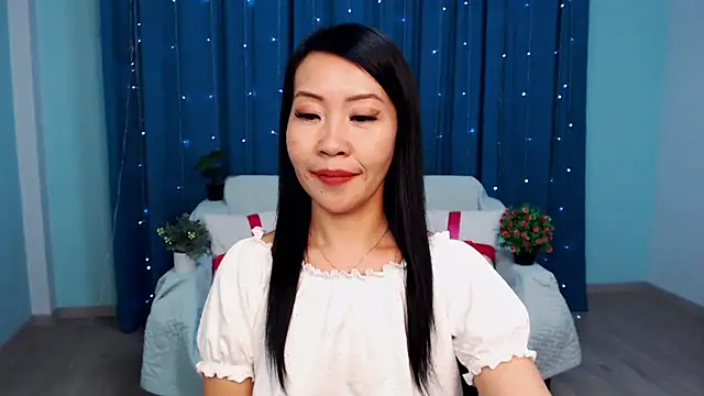 LiaPak's cam snapshot