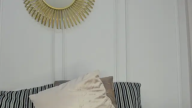 CharlotteBrownn_'s cam snapshot