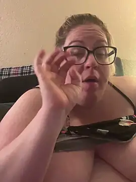 sexymommy1988's cam snapshot