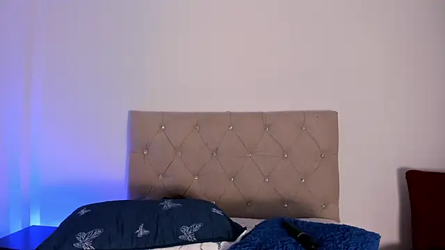 abby_jones2's cam snapshot