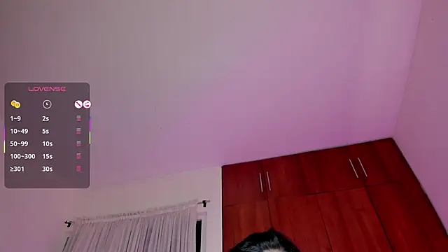 Julie_Markk's cam snapshot