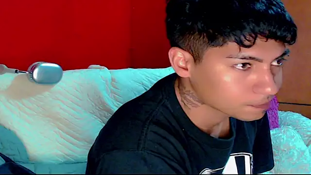 LPYsami773's cam snapshot