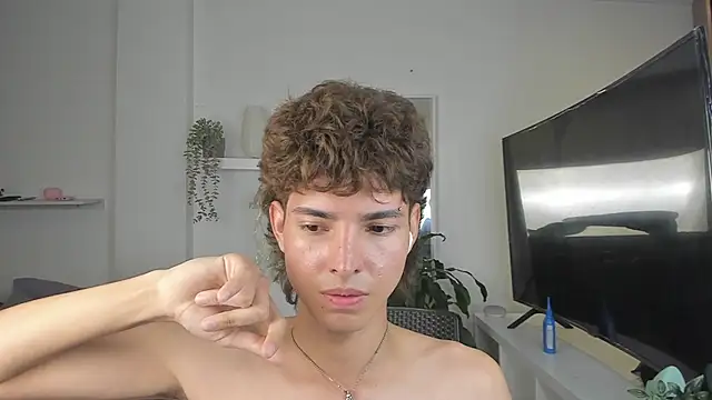 santy-kitty live sex cam