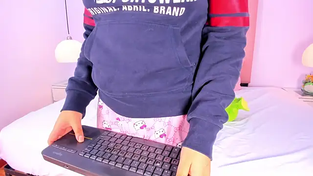 Amy_Ferreira's cam snapshot