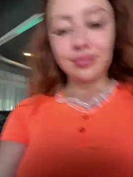 AndreaMood live sex cam